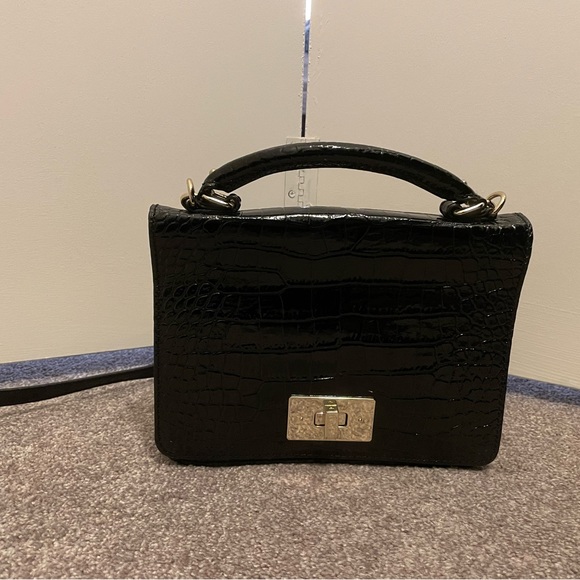 100% AUTHENTIC KATE SPADE PATENT LEATHER CROC EMBOSSED CROSSBODY BAG - Picture 3 of 6